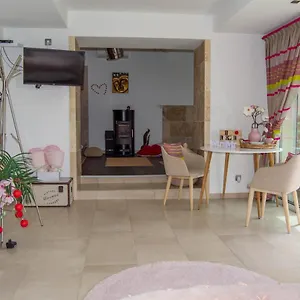 https://linstant-magique.fr-provencehotel.com